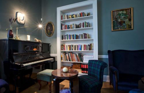 gmina Rokitno Bed & Breakfast | Pałac Cieleśnica