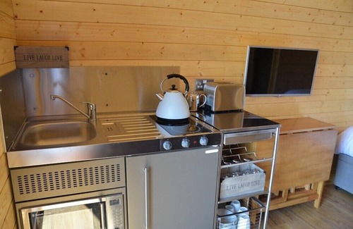Aberporth Cabin | Pabell Pren Glamping by Aberporth Beach Holidays