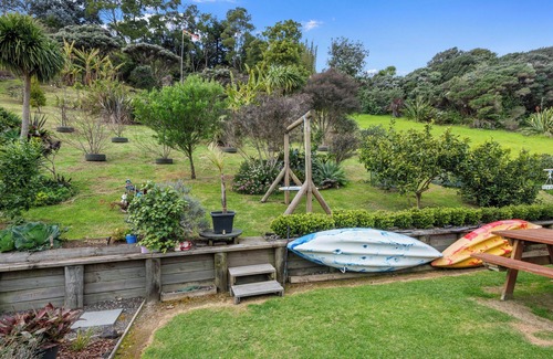 Tutukaka Cottage | Pacific Bay HQ - Tutukākā Holiday Unit