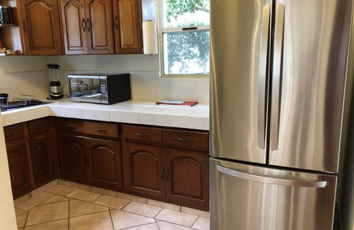 Pacific Marlin House | Pacific Marlin 5 min to town and steps from Jesus Statue Great Views!