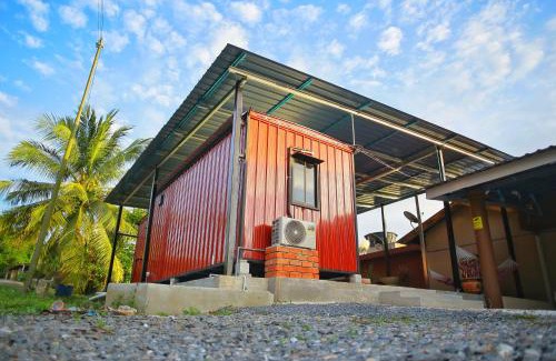 Padang Besar House | Padang Besar Red Cabin Homestay