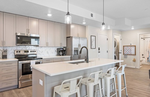 St. George Condo | Paddle Away: Desert Color Lagoon + Beaches