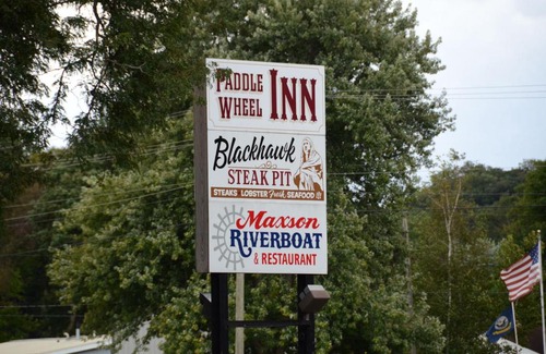 Oregon Hotel | Paddle Wheel Inn
