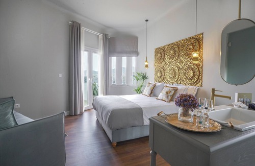 Ermoupoli House | Pafsilipon Suites