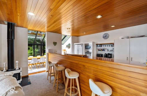 Paihia House | Paihia Bay Views 2 Bedroom House