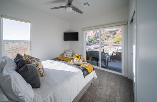 Hildale House | Painted Desert-4Bed, 3Bath, Hot Tub, Deck