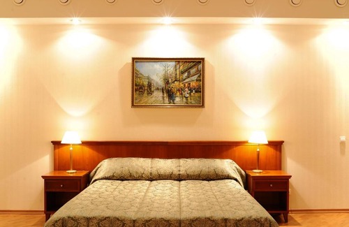 Nizhnyaya Maksakovka Hotel | Palace Hotel