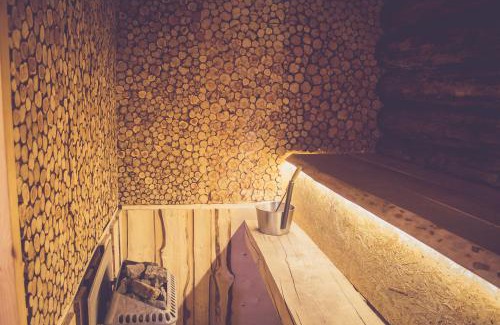 Hiiumaa House | Palade Retrovisiit Leili