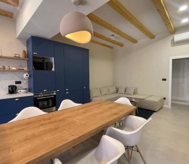 Vis Apartment | Palazzo Kirinkin