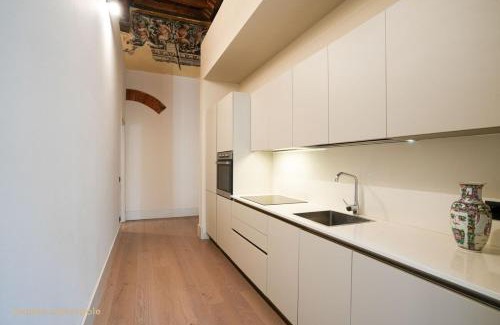 Asti Apartment | Palazzo Zoya Bonifacio Suite