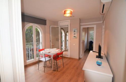 Sant Salvador Apartment | Palfuriana 86, a 30 metros de la playa WIFI ideal con niños