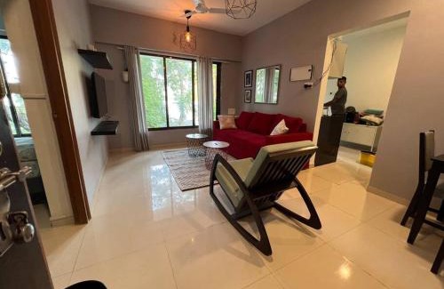 Khar Apartment | Pali Carters Building 102, 20th Road, Khar West by Connekt Homes