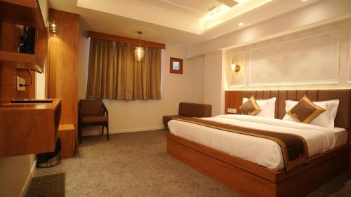 Raja Park Hotel | Pali's Stay