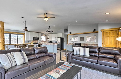 Palisade Cottage | Palisade Cottage on Orchard - Hike, Bike + More!