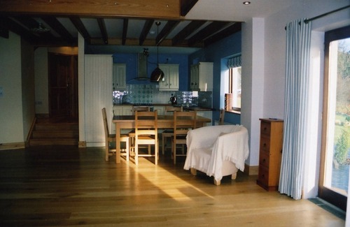 Ardgroom House | PALLAS LODGE, Beara Peninsula, overlooking Ardgroom Harbour and Kerry mountains