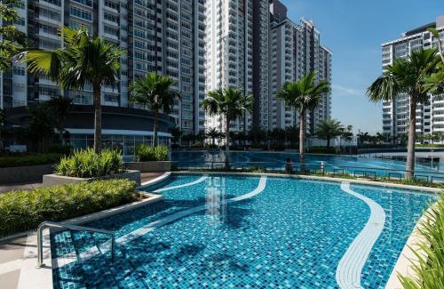 Presint 15 Apartment | Palm Armada Residence Free Parking and Netflix