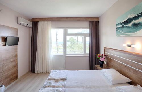 Kucukkuyu Hotel | Palm Beach Hotel