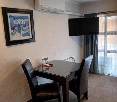 Napier Hotel | Palm City Motor Inn