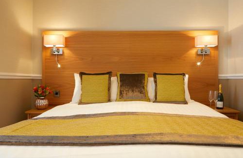 Scarborough City Centre Hotel | Palm Court Hotel