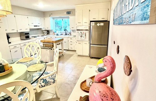 Islamorada House | Palm Escape- Beachside Bliss w/Private Pool