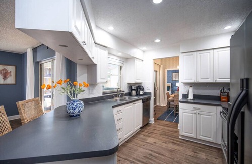 Palm Harbor Apartment | Palm Harbor Resort |Theater Bowling Putt Putt Pool