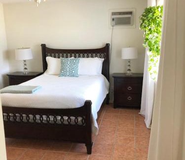 Discovery Bay Apartment | Palm Point Loft