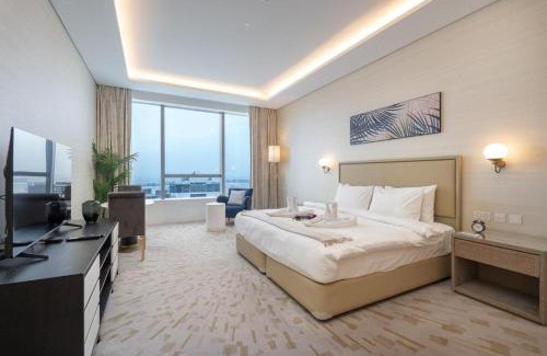 Palm Jumeirah Apartment | Palm Tower where Luxury & View meet in one place