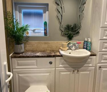 Trowell House | Palm View
