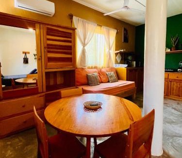 Brisas de Zicatela Apartment | Palmar la Punta 9 AC Starlink 2min walk to beach