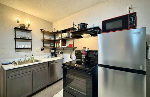 Baker City Apartment | Palmer's Ski Shack, Cozy Studio for 2, Local Golfing 50% Off!