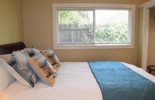 Midtown House | Palo Alto Quiet 1 Bedroom Stanford University