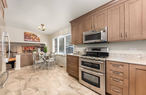 Palos Hills House | Palos Hills FHS Rental
