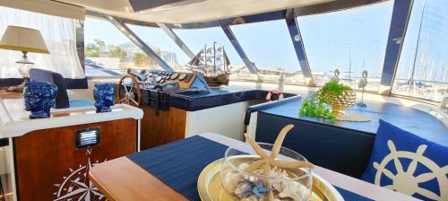Castellammare Vucciria Boat Rental | Panaby - House Boat