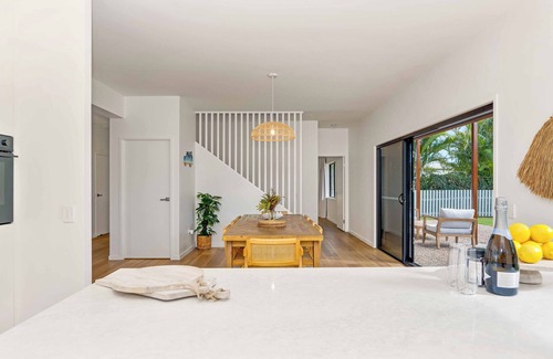 Pottsville House | Pangkarra -stunning Family Beach House - Sleeps 8