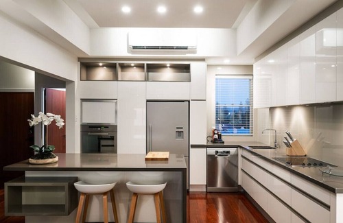 Glenelg Apartment | Panorama on Glenelg - 2Bed 2Bath Ocean Front