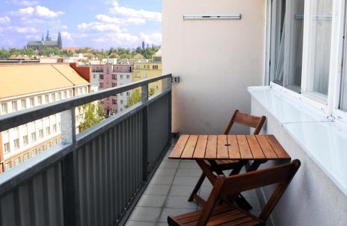 Prague 6 Apartment | Panorama Prague Castle with Terrace