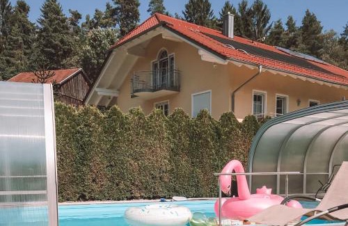 Bad Koetzting Apartment | Panorama-Residenz, mit Pool