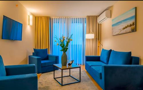 New Boulevard Apartment | PANORAMA Resort - Center Suite & Sea View