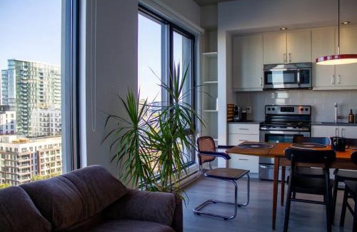 Cite Multimedia Apartment | Panoramic Apartment in the old port