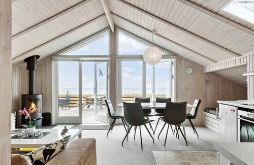 Tørresø House | Panoramic ocean view - beautiful beach house