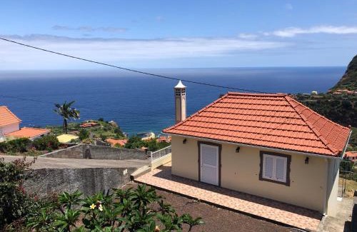Faial House | Panoramic Ocean View House