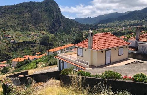 Faial House | Panoramic Ocean View House