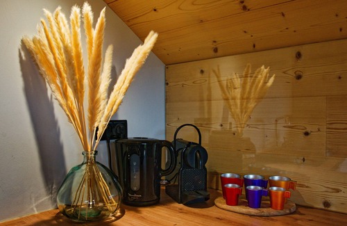 Cuttura Apartment | Panoramic view*Cosy*Wifi/Netflix - at Ô JurassiK