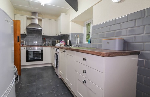 Cardigan Cottage | PANTEG, CARDIGAN, pet friendly, character holiday cottage in Cardigan