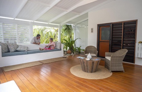 Eton Bed & Breakfast | Papaya Villa