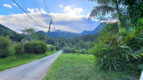 Barreira House | Paradisíaco, piscina e churrasqueira em Guapimirim