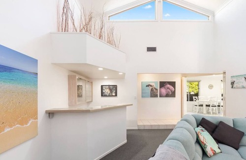 Point Vernon House | Paradise at Point Vernon Tranquil Bayside Retreat