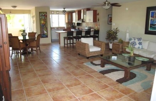 Cabezas Apartment | Paradise! Beachfront Villa with Ocean View @ Seven Seas +Wifi