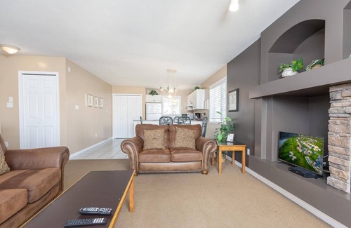 Lethbridge Condo | Paradise Canyon Golf Resort - Luxury Condo U405
