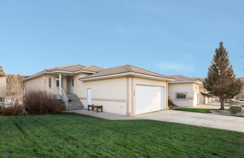Lethbridge Apartment | Paradise Canyon Golf Resort - Signature Walkout Condo 380